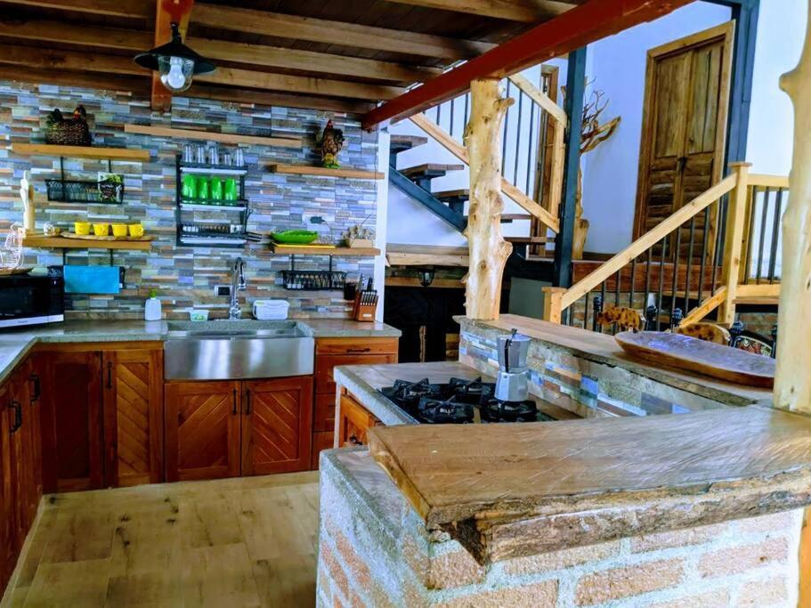 El Encanto Mountain Cabin サレント エクステリア 写真