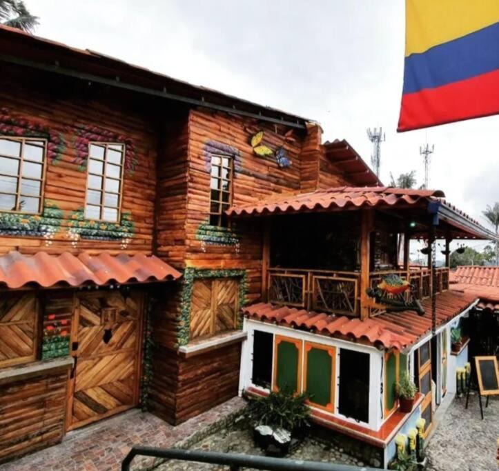 El Encanto Mountain Cabin サレント エクステリア 写真