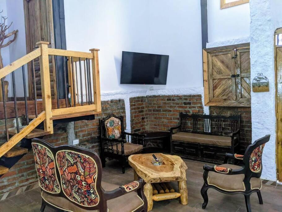 El Encanto Mountain Cabin サレント エクステリア 写真